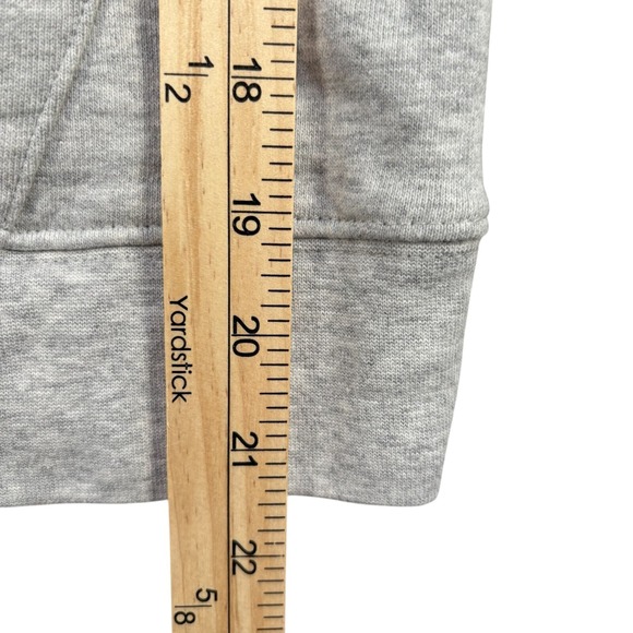 2023 Disney Resorts Halloween Spooky Mickey Hiding Sweatshirt Hoodie Sz Sm Rare! - Picture 7 of 8